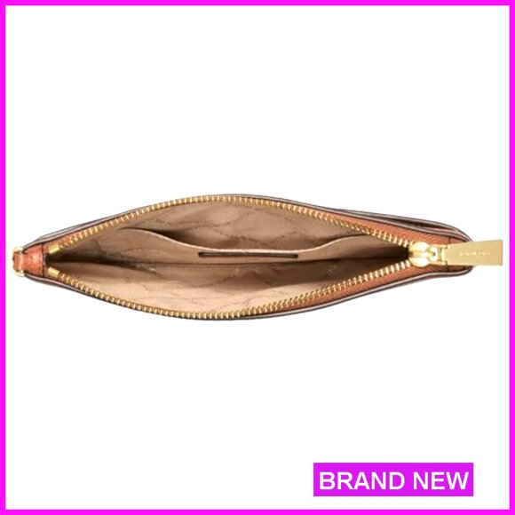 Pebbled Leather Wristlet with Zipper Closure and 5 Pockets